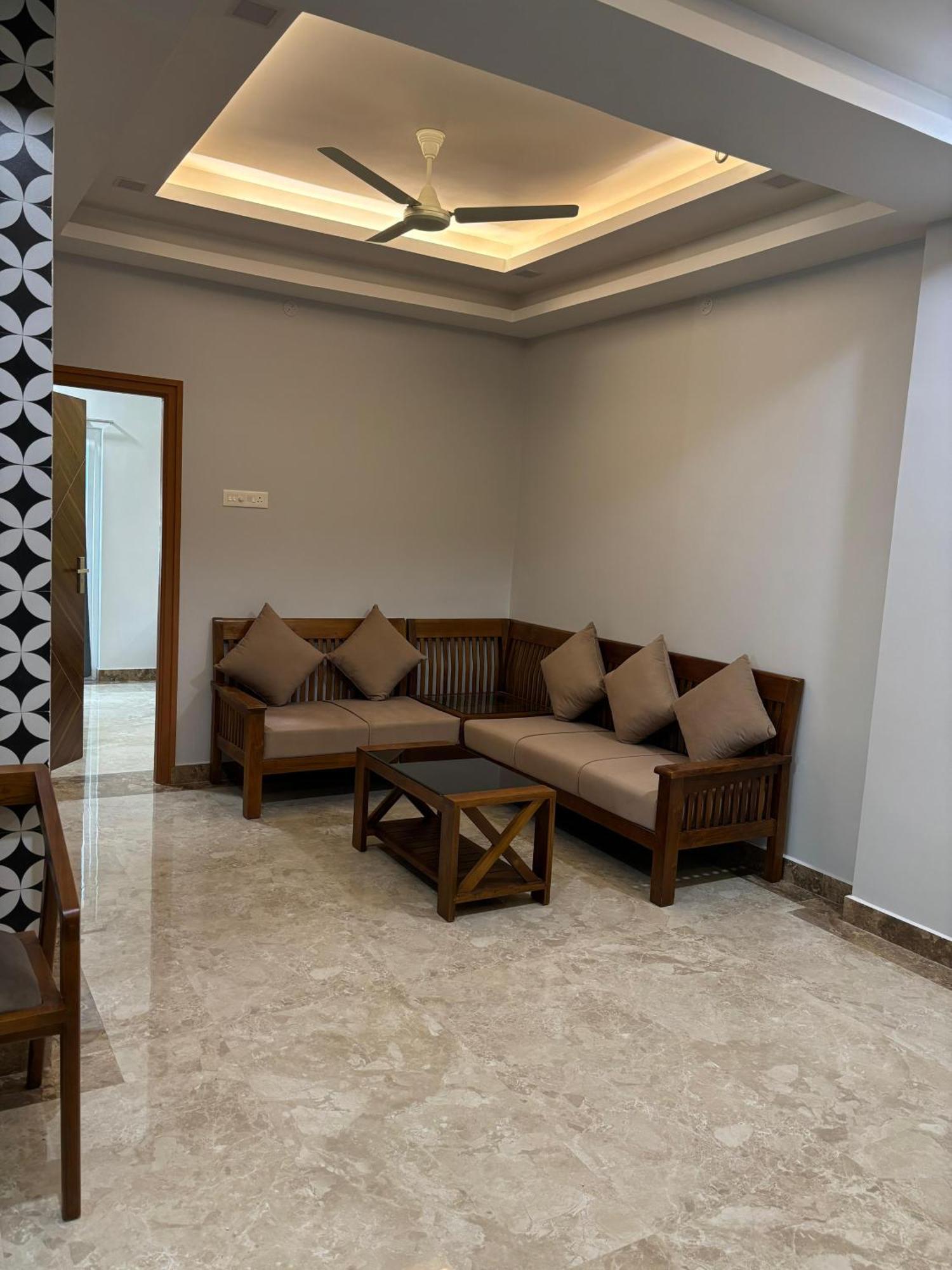 Srirangam Nandavanam Service Apartments Tiruchirappalli Exterior foto